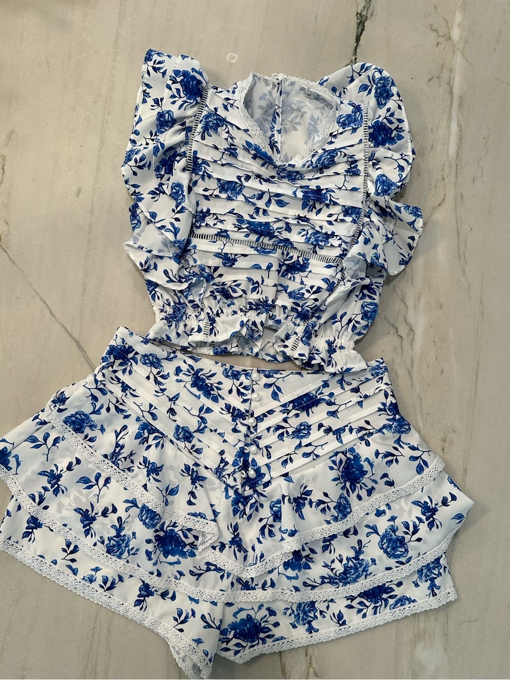 Women’s Blue Floral Ruffle Sleep Set - White & Blue